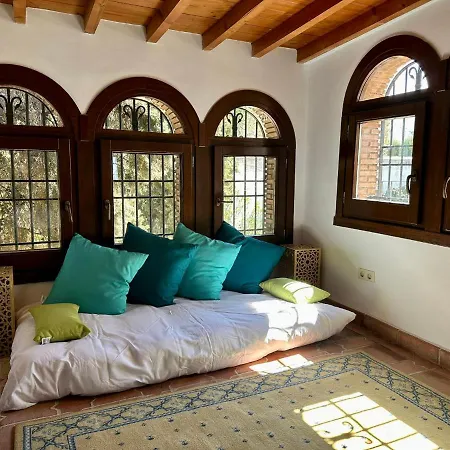 Casa De La Alberzana *